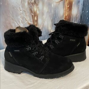 Sporto Black Suede Winter Boots with Fur